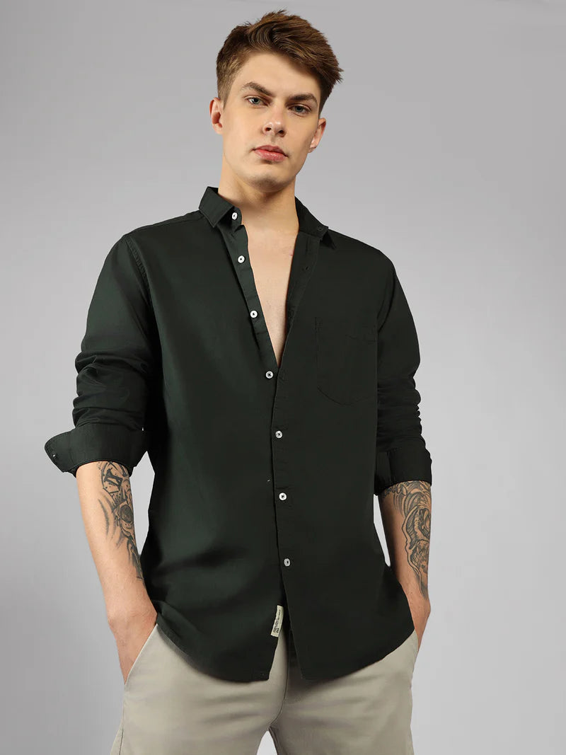 Men’s Cotton Green Slim Fit Solid Casual Shirt – MADOXX
