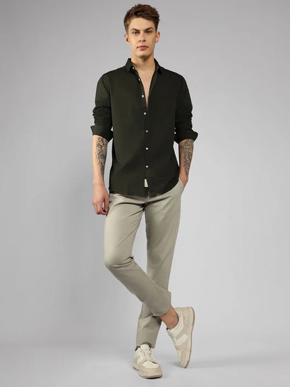 Men’s Cotton Olive Slim Fit Solid Casual Shirt – MADOXX